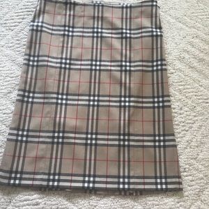 Burberry  nova check pencil skirt
